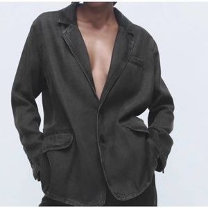 Zara Flowing Denim Blazer in 100% Lyocell. Size L. New With Tags!